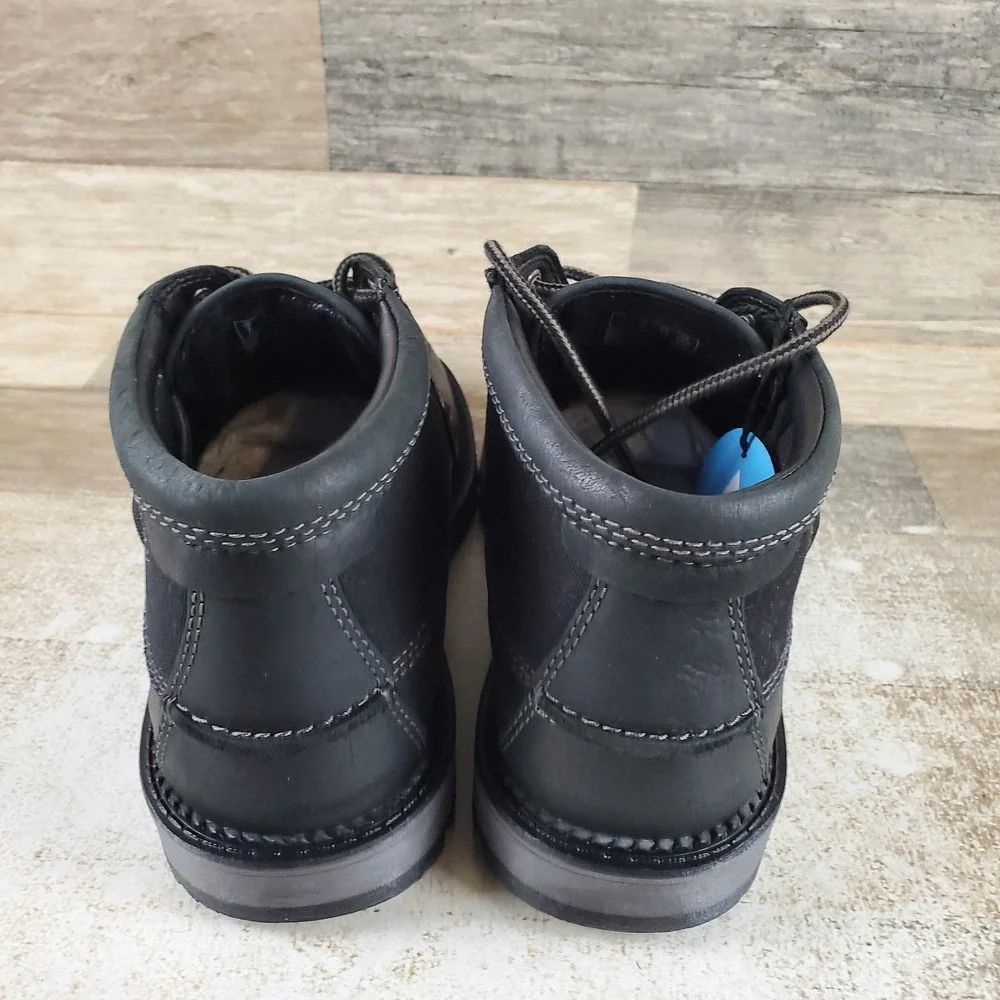 Clarks Maplewalk Mens Ankle Boots Sz 8 Black Leather Moc Toe Lace Up Chunky Lug